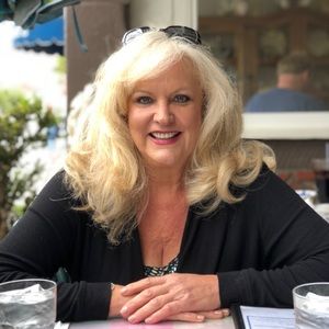 Meet your Posher, Suzie